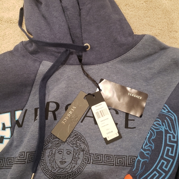 Versace mens hoodie Lg - Picture 10 of 10
